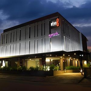 Plan B Hotel